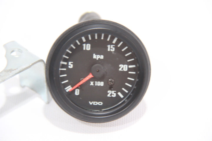 VDO Pressure Gauge Mechanical (0 - 2500 kpa)(150035022)